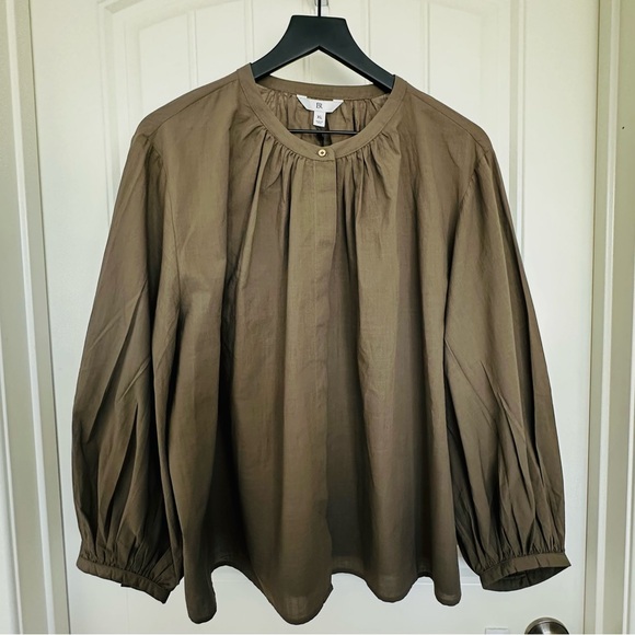 Banana Republic Cotton Voile Shirred Blouse in Army Green | XL | NWT - Picture 11 of 13